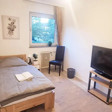 Spacious 4-bedroom With Balcony Near Frankfurt Dreieich