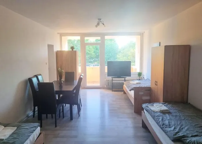 Spacious 4-bedroom With Balcony Near Frankfurt Драйайх